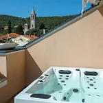 Villa Heritage Rafica 365 Wellness Retreat Božava