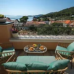 Villa Heritage Rafica 365 Wellness Retreat Božava