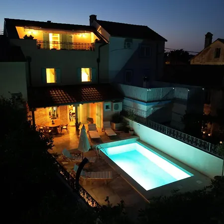 Heritage Rafica 365 Wellness Retreat Villa Božava