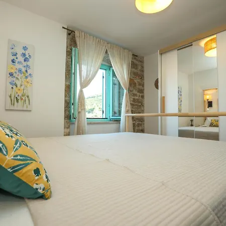 Villa Heritage Rafica 365 Wellness Retreat Božava